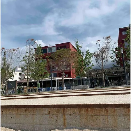 Apartament Sulaj Sea View 1